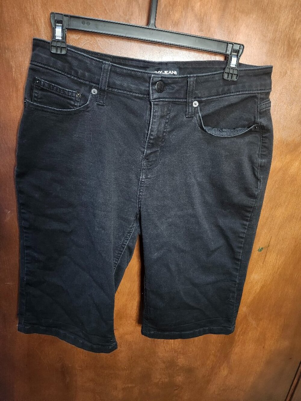 Womens DKNY SZ 8 Denim Bermuda Shorts Black Mega Stretch